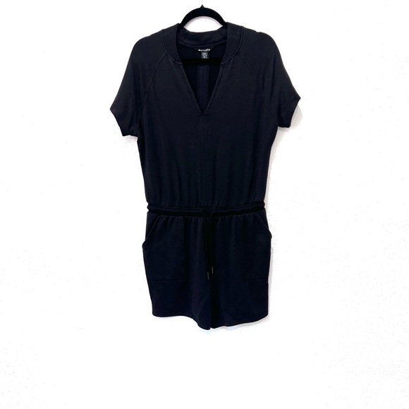 Athleta balance Black V-Neck Romper M - Picture 2 of 11